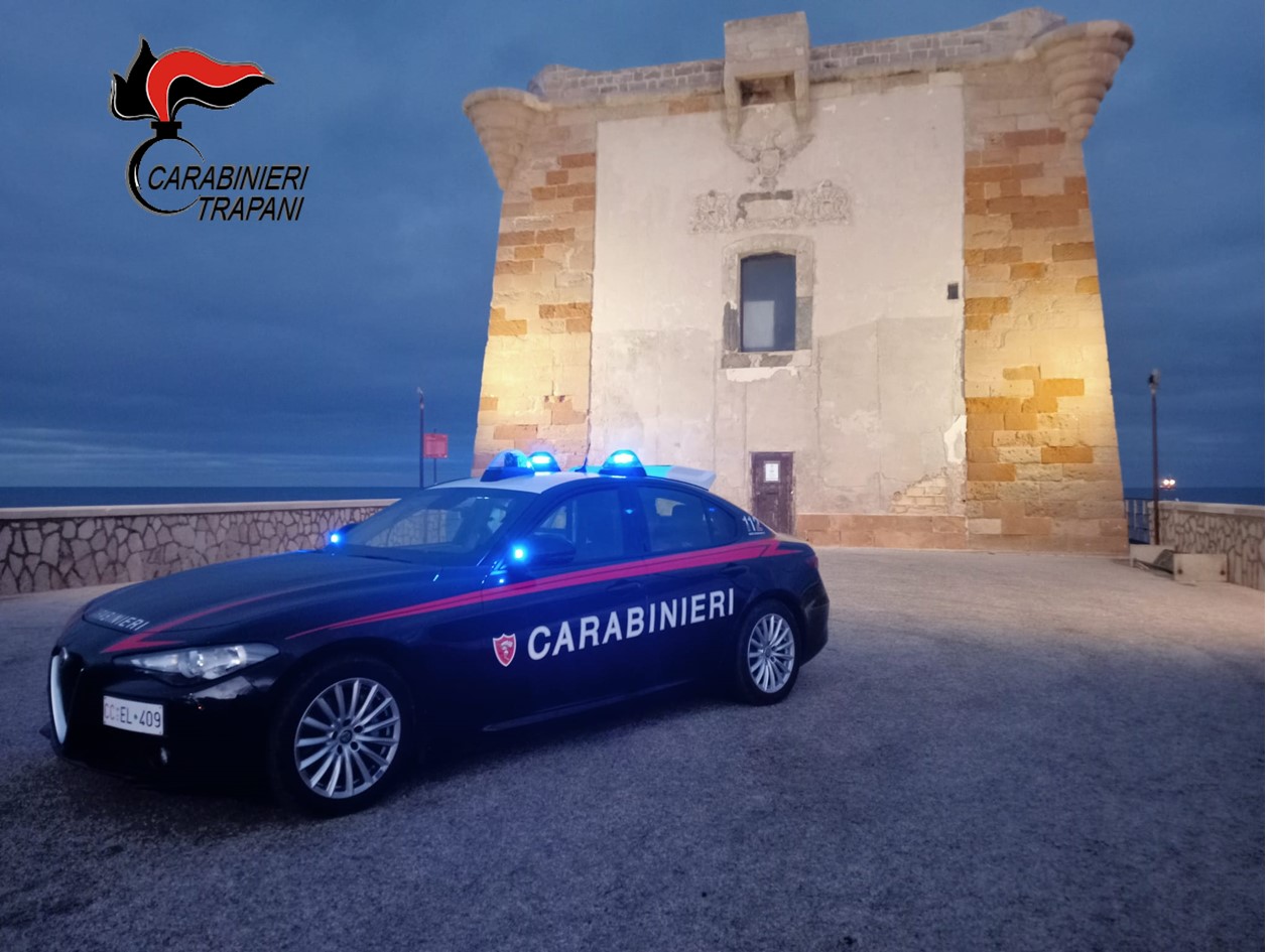 https://www.tp24.it/immagini_articoli/01-01-2026/1767267735-0-controlli-dei-carabinieri-nel-trapanese-durante-le-feste-il-bilancio.jpg