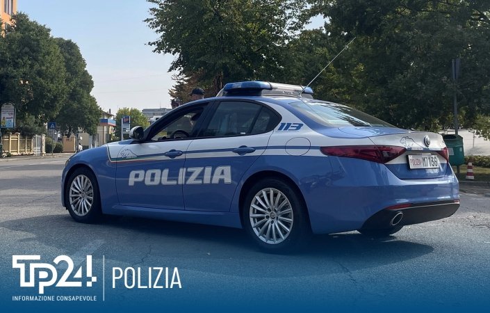 https://www.tp24.it/immagini_articoli/01-05-2026/1777622771-0-lite-familiare-degenera-in-una-rissa-in-strada-coinvolti-ex-figli-e-nuovo-compagno.jpg