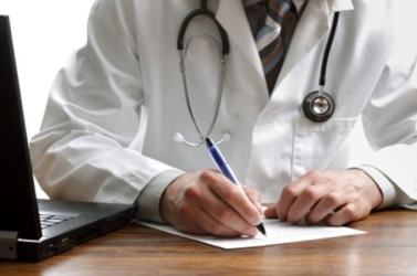 https://www.tp24.it/immagini_articoli/01-05-2026/sanita-tagli-sui-farmaci-medici-di-base-in-rivolta-cosi-si-penalizzano-i-cittadini-250.jpg