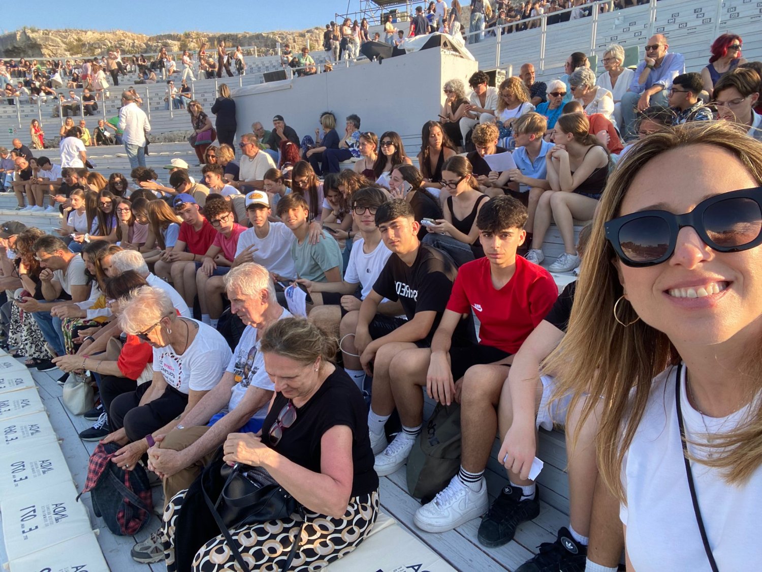 https://www.tp24.it/immagini_articoli/01-06-2026/1780345484-0-gli-studenti-dello-scientifico-di-marsala-al-teatro-antico-di-siracusa.jpg