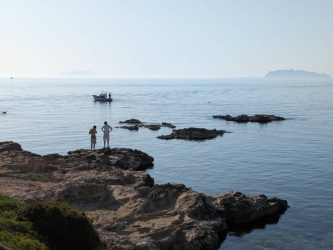 https://www.tp24.it/immagini_articoli/01-06-2026/marsala-reti-da-pesca-a-capo-boeo-chi-tutela-la-sicurezza-in-mare-250.jpg