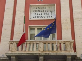 https://www.tp24.it/immagini_articoli/01-07-2026/ncc-esami-svolti-e-pratiche-smaltite-la-camera-di-commercio-mantiene-l-impegno-250.jpg