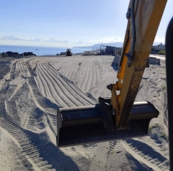 https://www.tp24.it/immagini_articoli/01-07-2026/pulizia-delle-spiagge-l-appello-ai-comuni-stop-all-uso-di-ruspe-e-cingolati-250.jpg