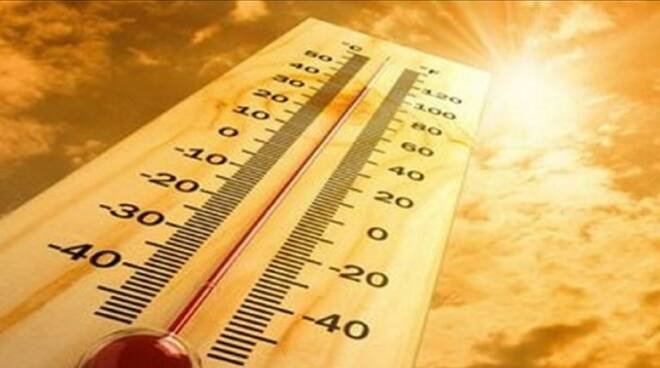 https://www.tp24.it/immagini_articoli/01-08-2026/1785564617-0-agosto-parte-col-caldo-sicilia-sotto-l-anticiclone-allerta-incendi.jpg