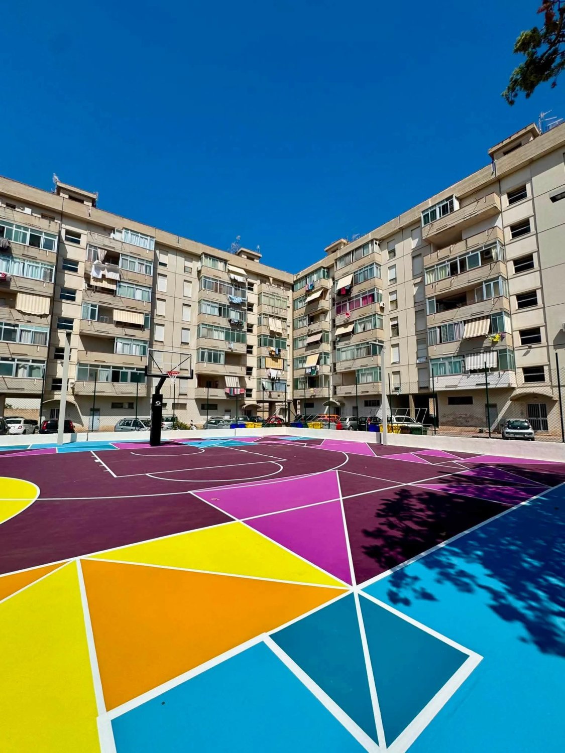 https://www.tp24.it/immagini_articoli/01-08-2026/1785577597-0-trapani-accende-il-primo-spazio-illumina-del-sud-nuovo-playground-in-via-del-cipresso.jpg