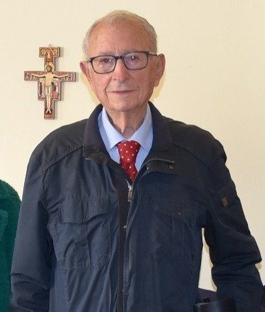 https://www.tp24.it/immagini_articoli/01-08-2026/1785600743-0-i-93-anni-di-elio-piazza-maestro-di-vita-e-di-pensiero.jpg
