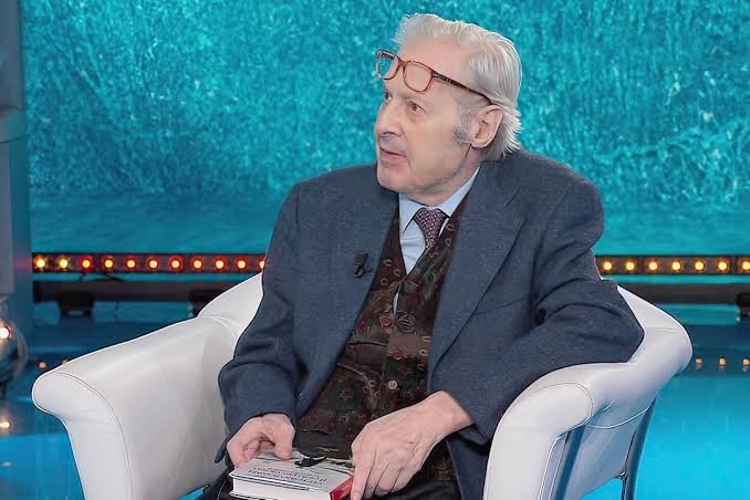 https://www.tp24.it/immagini_articoli/01-10-2026/1790830409-0-vittorio-sgarbi-ricoverato-in-terapia-intensiva-e-grave.jpg