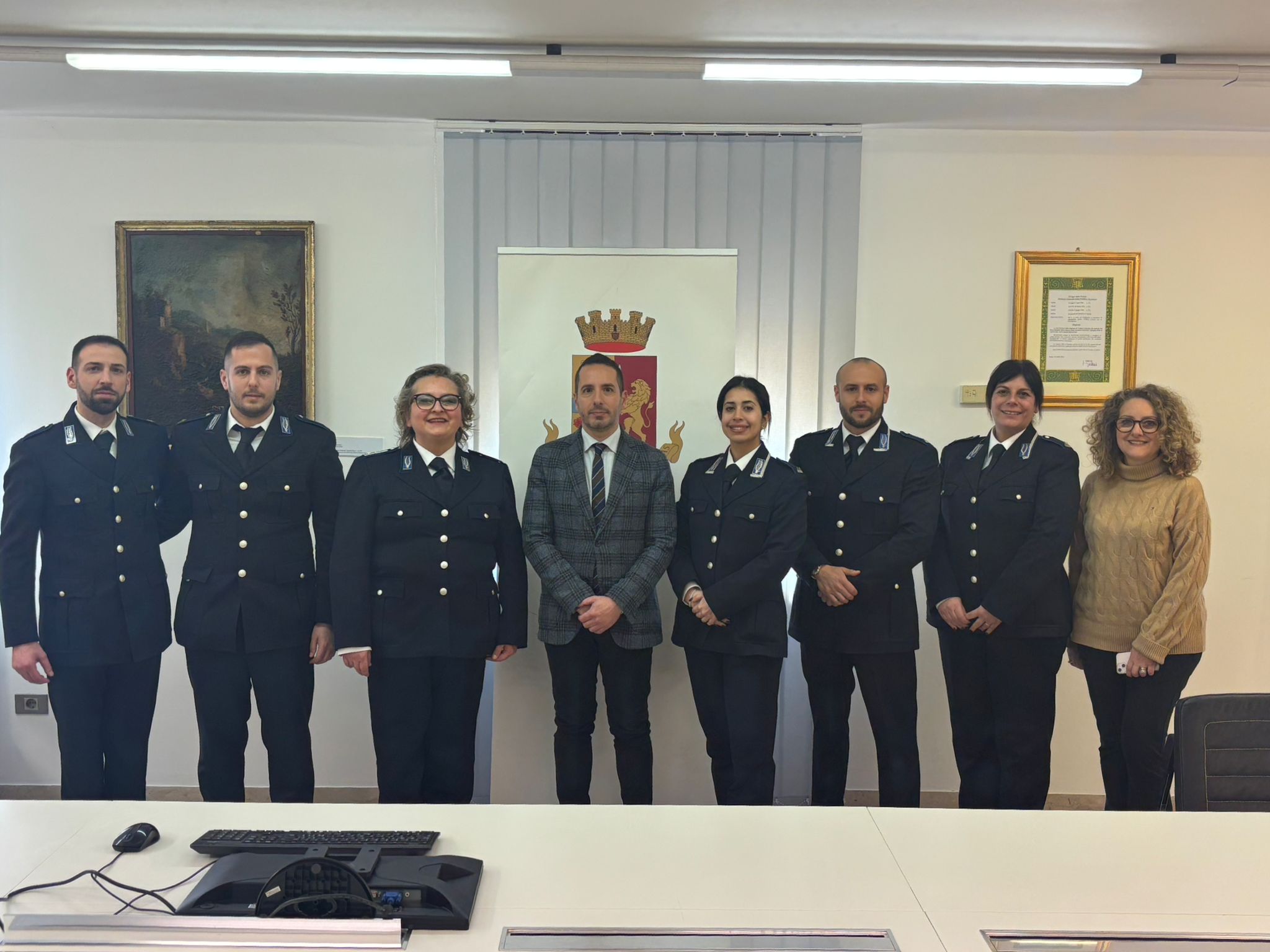 https://www.tp24.it/immagini_articoli/02-02-2025/1738516747-0-trapani-gli-allievi-di-polizia-penitenziaria-fanno-formazione-con-polizia-e-carabinieri.jpg