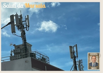 https://www.tp24.it/immagini_articoli/02-02-2026/cartolina-da-marsala-antenne-ovunque-ma-il-comune-non-ha-dati-250.jpg
