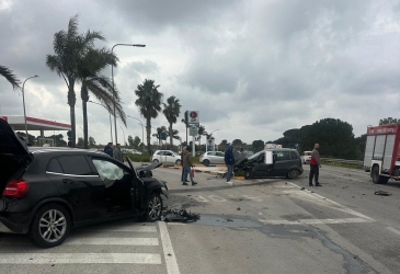 https://www.tp24.it/immagini_articoli/02-03-2026/c-e-stato-un-brutto-incidente-sullo-scorrimento-veloce-marsala-birgi-250.jpg