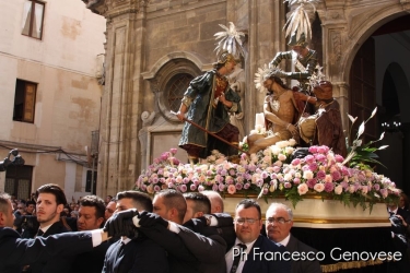 https://www.tp24.it/immagini_articoli/02-04-2026/misteri-of-trapani-2026-visitor-guide-to-sicily-s-most-iconic-holy-week-procession-250.jpg