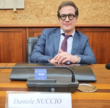 https://www.tp24.it/immagini_articoli/02-05-2026/1777720817-0-marsala-nuccio-la-privatizzazione-del-trasporto-pubblico-e-solo-fuffa-del-sindaco.jpg