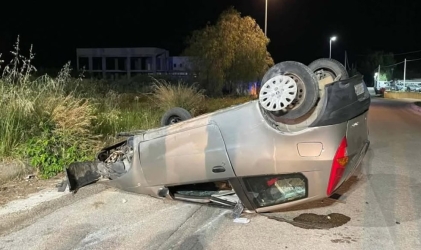 https://www.tp24.it/immagini_articoli/02-05-2026/due-incidenti-ad-alcamo-auto-si-ribalta-e-un-altra-finisce-contro-una-casa-250.jpg
