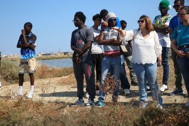 https://www.tp24.it/immagini_articoli/02-06-2026/giovani-migranti-alla-scoperta-della-saline-di-trapani-e-paceco-250.jpg