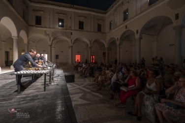 https://www.tp24.it/immagini_articoli/02-09-2026/trapani-food-ensemble-al-chiostro-il-concerto-che-si-mangia-250.jpg