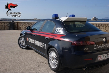 https://www.tp24.it/immagini_articoli/03-03-2026/trapani-ha-della-droga-in-auto-e-fugge-all-alt-dei-carabinieri-arrestato-26enne-250.jpg