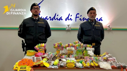 https://www.tp24.it/immagini_articoli/03-04-2026/giocattoli-e-addobbi-pasquali-non-sicuri-maxi-sequestro-a-palermo-250.jpg