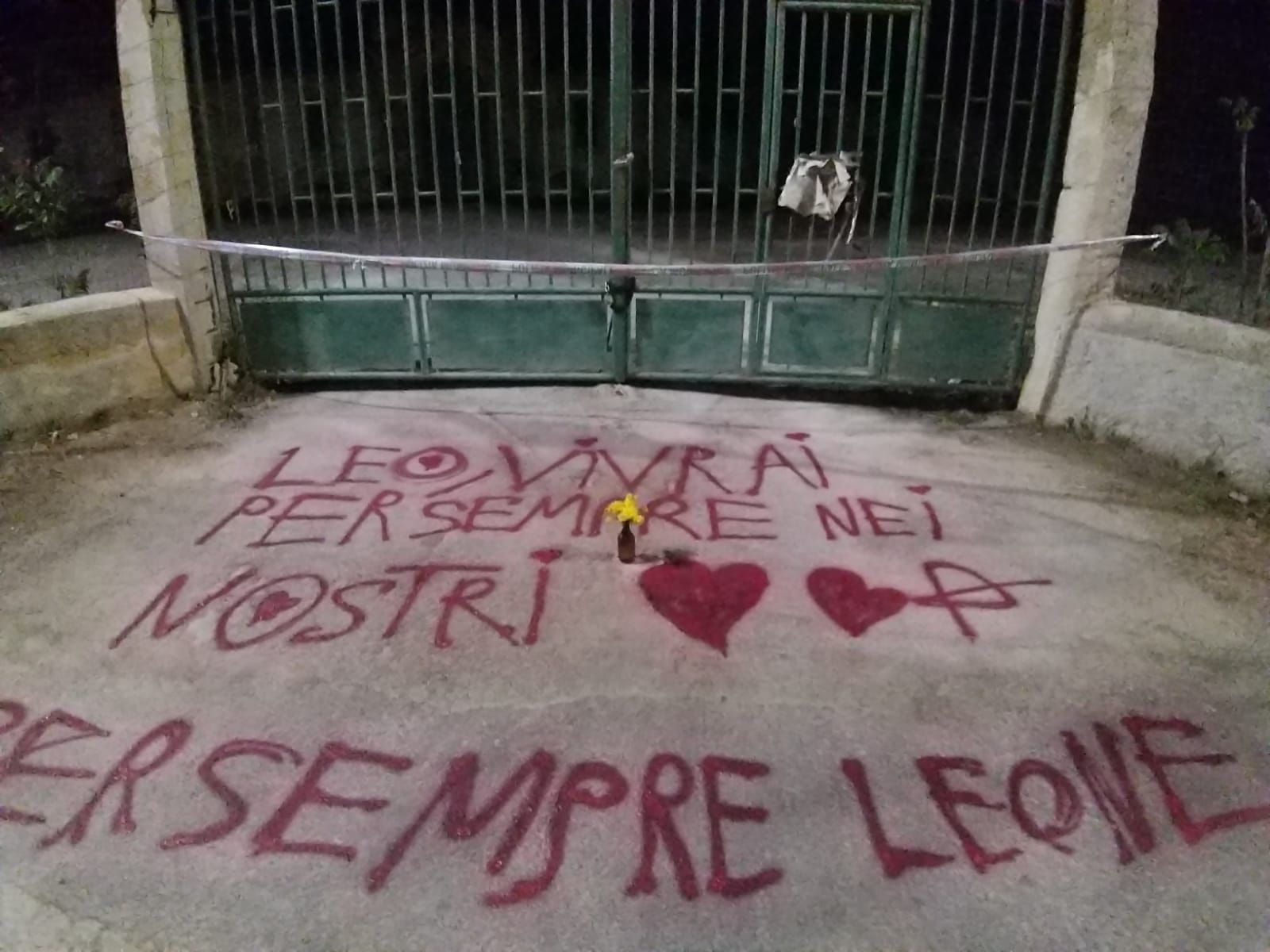 https://www.tp24.it/immagini_articoli/03-05-2025/1746298874-0-la-lettera-di-un-padre-ferito-leonardo-e-morto-ma-mazara-non-puo-dimenticare.jpg