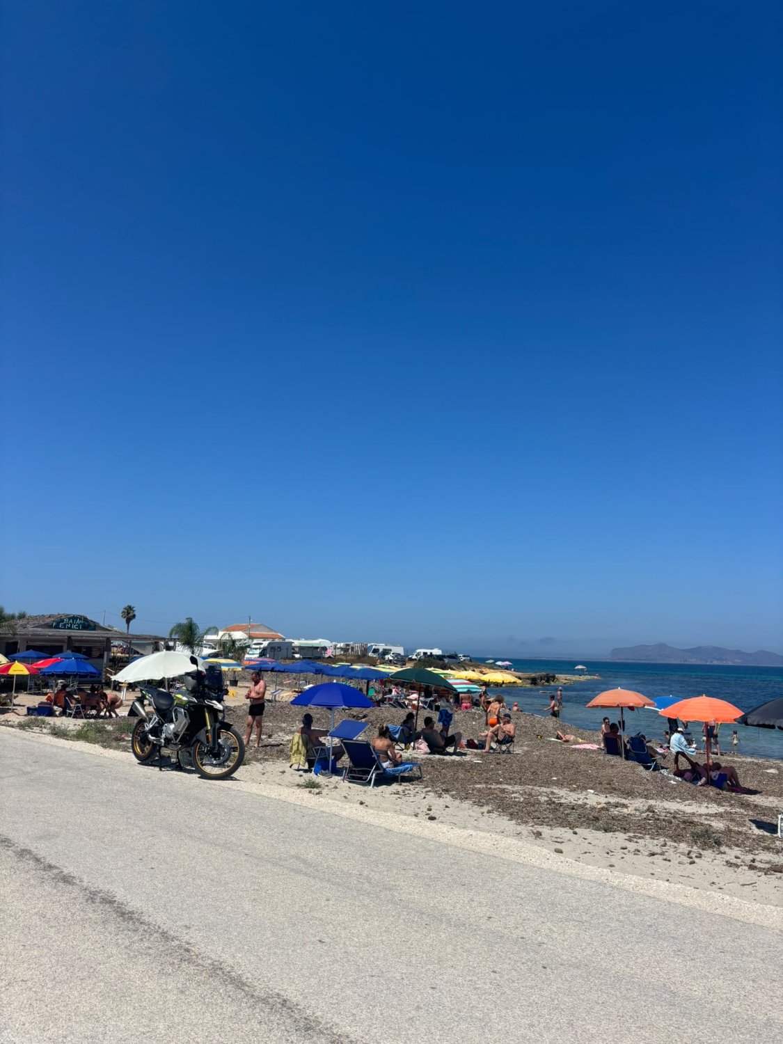 https://www.tp24.it/immagini_articoli/03-07-2026/1783089496-0-marsala-san-teodoro-senza-bagnino-pulizia-e-passerella-la-protesta-di-un-gruppo-di-mamme.jpg