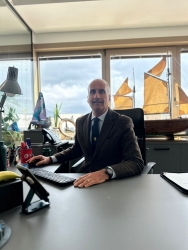 https://www.tp24.it/immagini_articoli/03-07-2026/liberty-lines-serve-piu-ascolto-per-migliorare-i-porti-delle-egadi-250.jpg