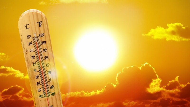https://www.tp24.it/immagini_articoli/03-08-2026/1785737888-0-sicilia-entra-nel-vivo-la-quarta-ondata-di-caldo.jpg