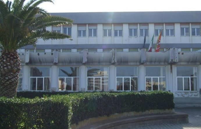 https://www.tp24.it/immagini_articoli/03-10-2026/1791012975-0-marsala-nuova-lettera-dei-ragazzi-dello-scientifico-non-siamo-contro-altri-studenti.jpg