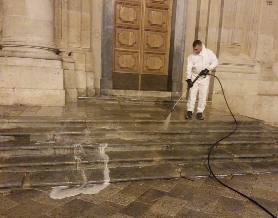 https://www.tp24.it/immagini_articoli/04-06-2026/1780570097-0-marsala-continua-il-lavaggio-e-l-igienizzazione-del-centro-storico-della-citta.jpg