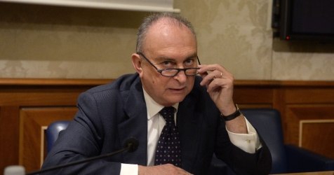 https://www.tp24.it/immagini_articoli/04-06-2026/corte-dei-conti-l-ex-senatore-d-ali-non-deve-risarcire-lo-stato-per-danno-d-immagine-250.jpg