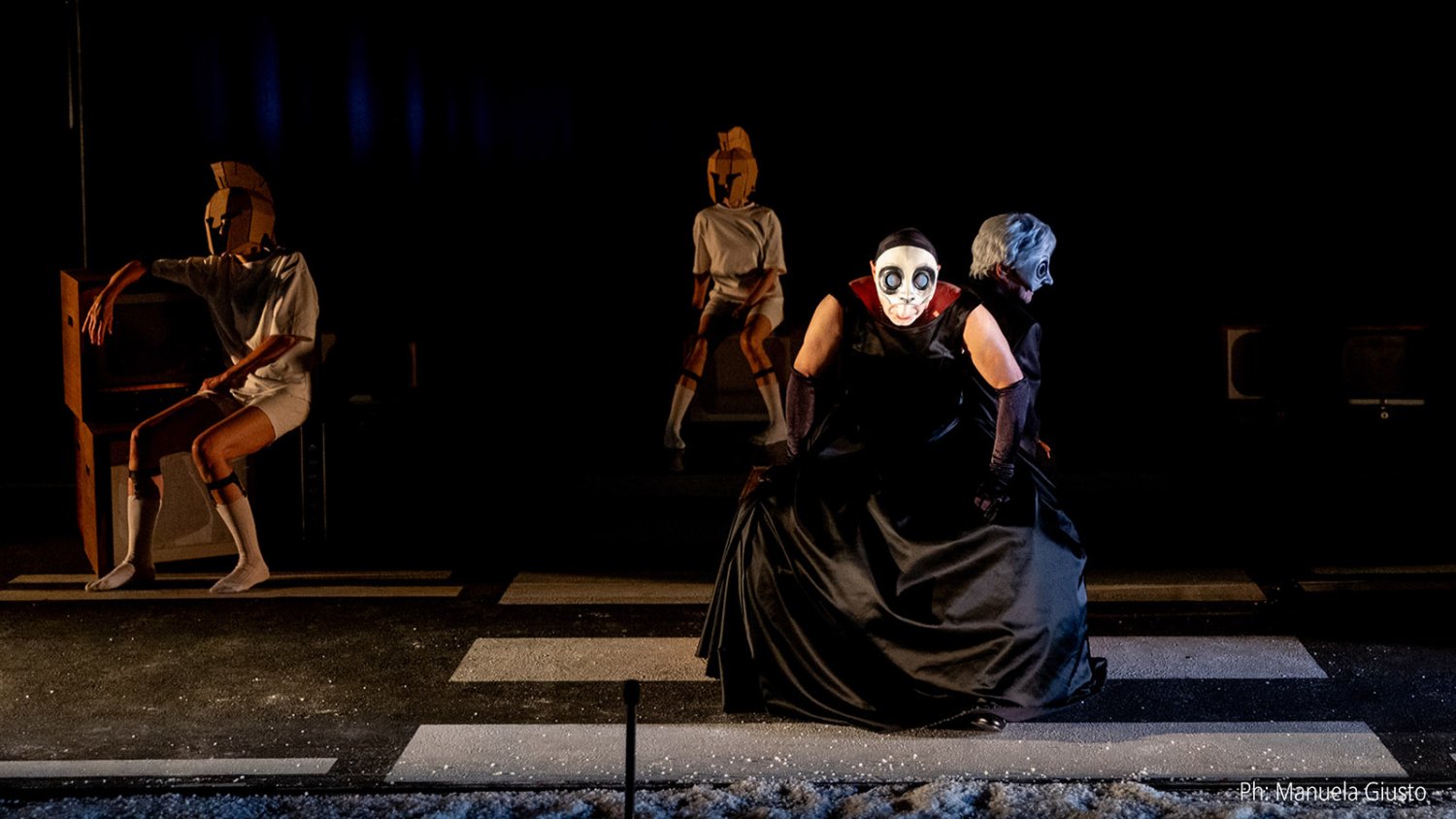 https://www.tp24.it/immagini_articoli/04-08-2026/1785849343-0-segesta-teatro-festival-in-scena-u-theatre-tarab-dance-e-antigone.jpg