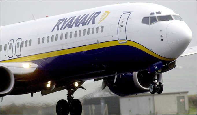 https://www.tp24.it/immagini_articoli/04-09-2026/1788535360-0-trapani-bergamo-odissea-per-i-passeggeri-ryanair-volo-parte-con-quasi-sei-ore-di-ritardo.jpg