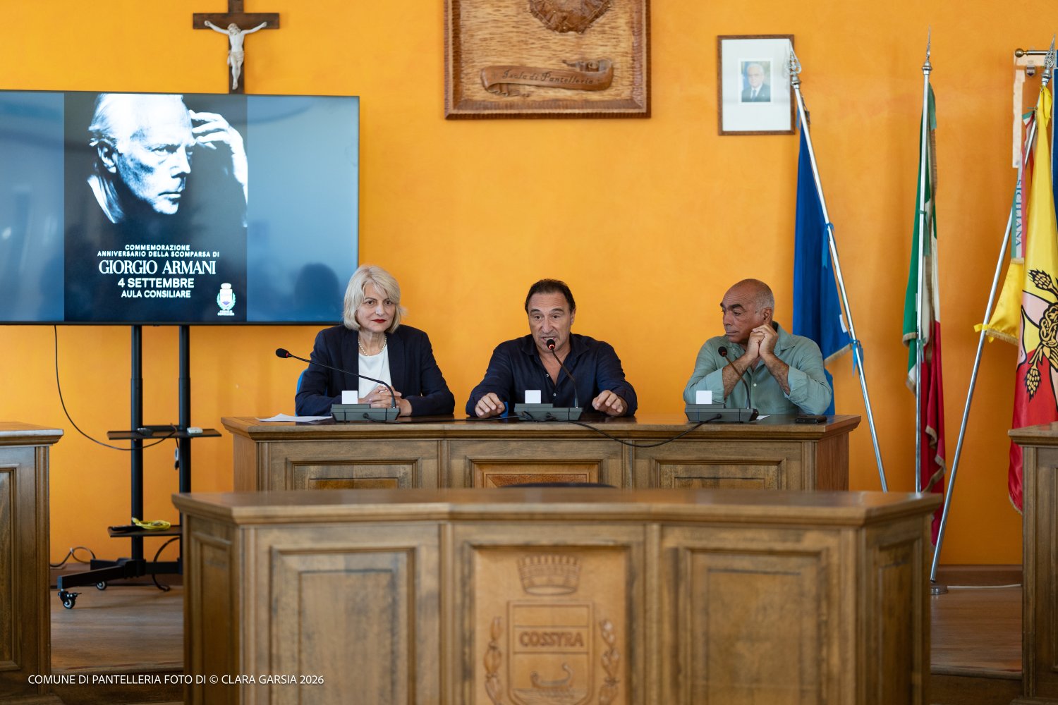 https://www.tp24.it/immagini_articoli/04-09-2026/1788535825-0-un-anno-fa-moriva-giorgio-armani-il-ricordo-a-pantelleria.jpg