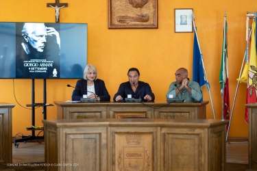 https://www.tp24.it/immagini_articoli/04-09-2026/un-anno-fa-moriva-giorgio-armani-il-ricordo-a-pantelleria-250.jpg
