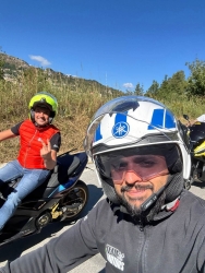 https://www.tp24.it/immagini_articoli/04-10-2026/tragedia-in-autostrada-muore-a-38-anni-francesco-nicolosi-poco-prima-la-diretta-in-scooter-250.jpg