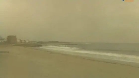 https://www.tp24.it/immagini_articoli/05-05-2026/arriva-lo-scirocco-e-la-sabbia-in-sicilia-30-gradi-nel-fine-settimana-250.jpg