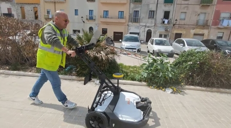 https://www.tp24.it/immagini_articoli/05-05-2026/trapani-georadar-su-viale-delle-sirene-mappa-3d-del-sottosuolo-250.jpg