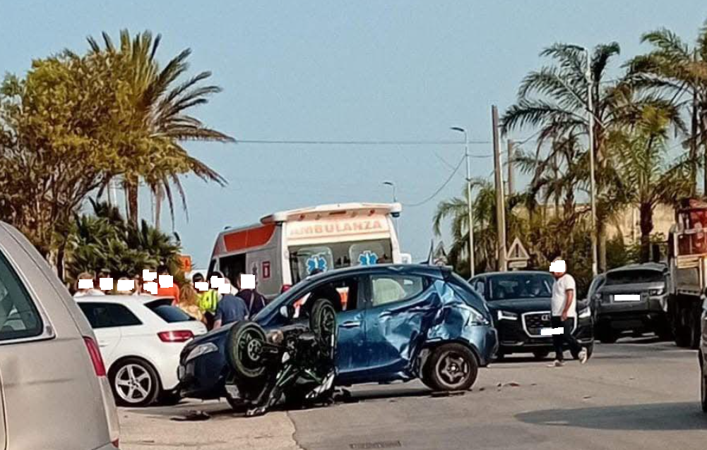 https://www.tp24.it/immagini_articoli/05-06-2025/1749143151-0-marsala-brutto-incidente-tra-moto-e-auto-in-contrada-terrenove-ci-sono-feriti.png