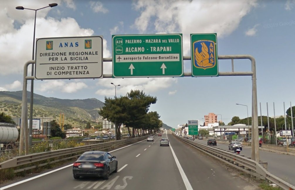 https://www.tp24.it/immagini_articoli/05-07-2026/1783248416-0-tamponamento-sulla-palermo-mazara-code-in-uscita-dalla-citta.jpg