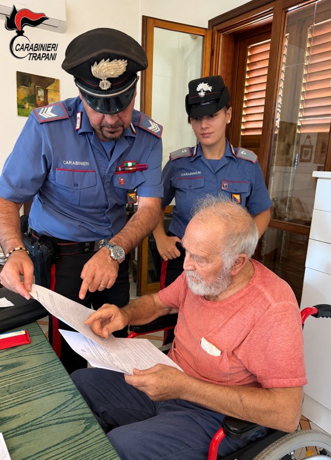 https://www.tp24.it/immagini_articoli/05-10-2026/1791190352-0-mazara-non-puo-andare-in-caserma-i-carabinieri-vanno-a-casa-per-la-denuncia.jpg