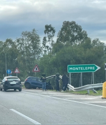 https://www.tp24.it/immagini_articoli/05-12-2025/incidente-sull-a29-palermo-mazara-due-auto-coinvolte-traffico-rallentato-250.jpg