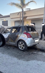https://www.tp24.it/immagini_articoli/06-04-2026/marsala-auto-in-fiamme-sulla-sp21-250.jpg