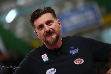 https://www.tp24.it/immagini_articoli/06-04-2026/volley-si-dividono-le-strade-tra-il-marsala-volley-e-coach-giangrossi-250.jpg