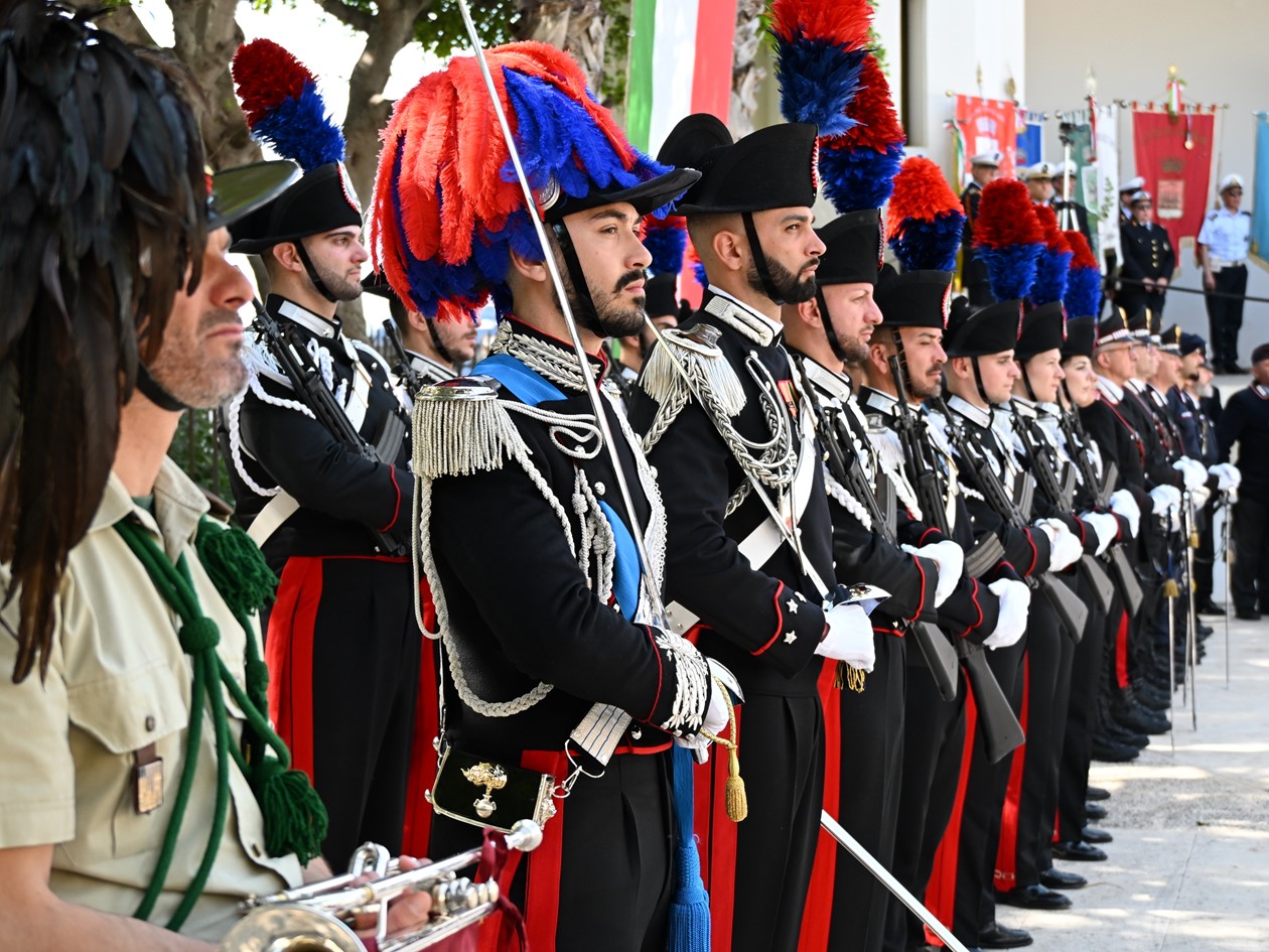 https://www.tp24.it/immagini_articoli/06-06-2025/1749196220-0-ecco-i-carabinieri-premiati-ieri-a-trapani.jpg