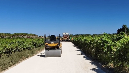https://www.tp24.it/immagini_articoli/06-07-2026/marsala-al-via-i-lavori-in-via-vaiarassa-dopo-anni-di-polemiche-arriva-l-asfalto-250.jpg