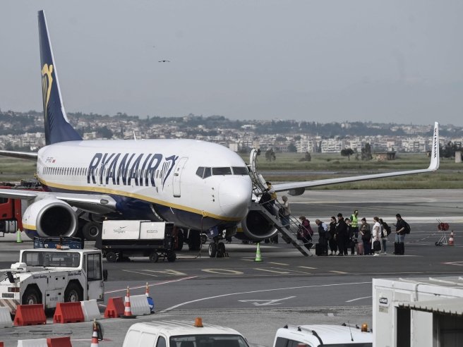https://www.tp24.it/immagini_articoli/06-08-2026/1786026729-0-ryanair-supera-i-22-milioni-di-passeggeri-a-luglio-e-a-trapani-birgi-spinge-la-crescita.jpg