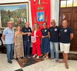 https://www.tp24.it/immagini_articoli/06-08-2026/il-gruppo-folk-marsala-antica-vola-in-francia-per-il-festival-del-luppolo-250.jpg