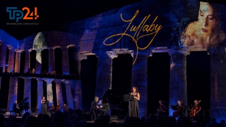 https://www.tp24.it/immagini_articoli/06-08-2026/segesta-il-viaggio-onirico-di-lullaby-incanta-il-pubblico-il-4-settembre-tappa-a-selinunte-250.jpg