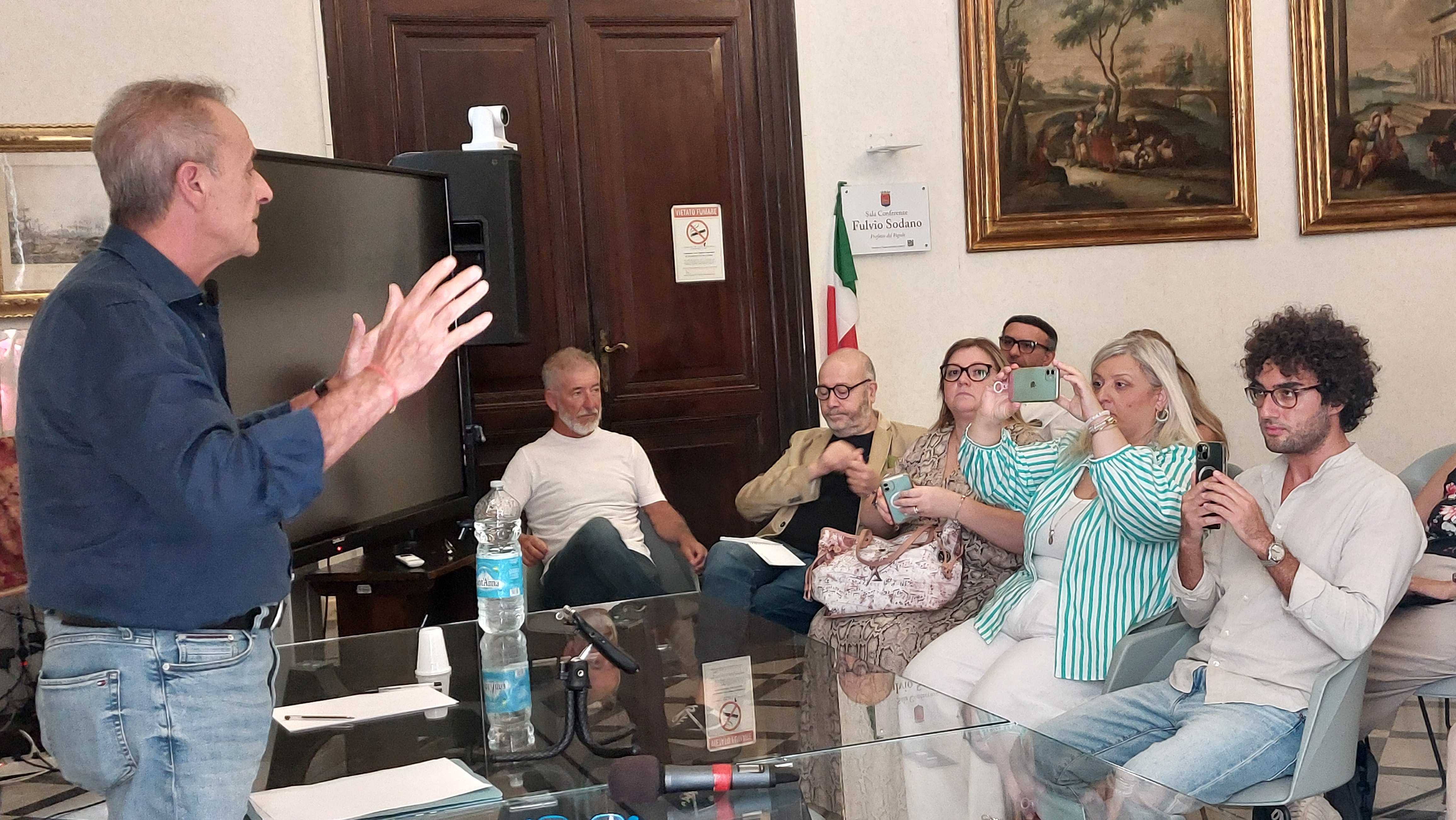 https://www.tp24.it/immagini_articoli/06-09-2025/1757188821-0-servizi-e-partecipate-il-punto-del-sindaco-senza-giri-di-parole.jpg