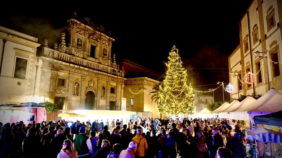 https://www.tp24.it/immagini_articoli/06-12-2025/1765052911-0-ecco-tutti-gli-eventi-di-natale-2025-a-castelvetrano.jpg
