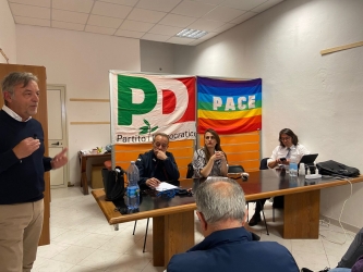 https://www.tp24.it/immagini_articoli/07-05-2026/trapani-brt-citta-divisa-tra-cantieri-proteste-e-scontro-politico-250.jpg