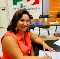 https://www.tp24.it/immagini_articoli/07-06-2026/linda-licari-e-garante-di-democrazia-250.jpg